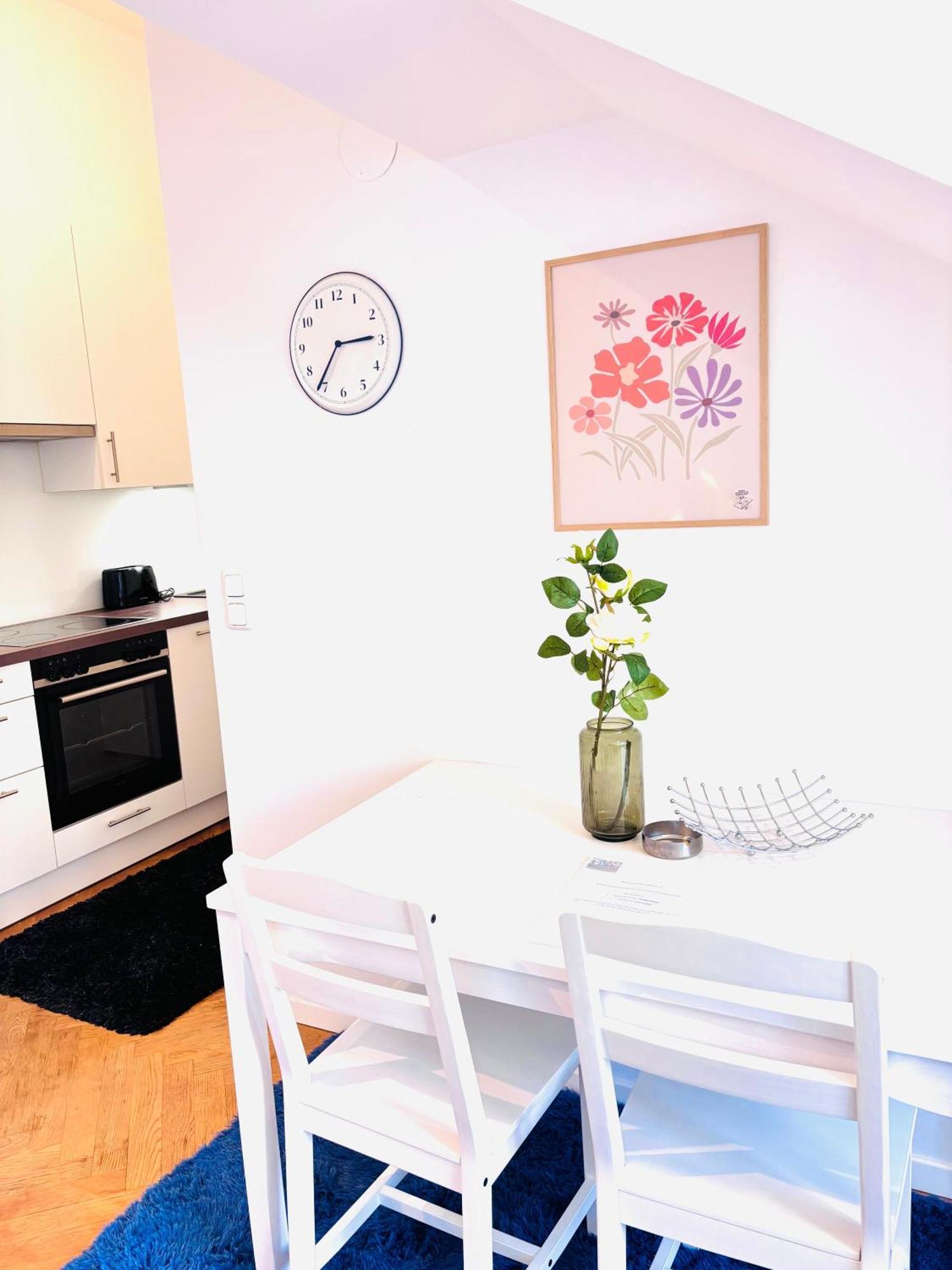 Apartment Simply Fourth